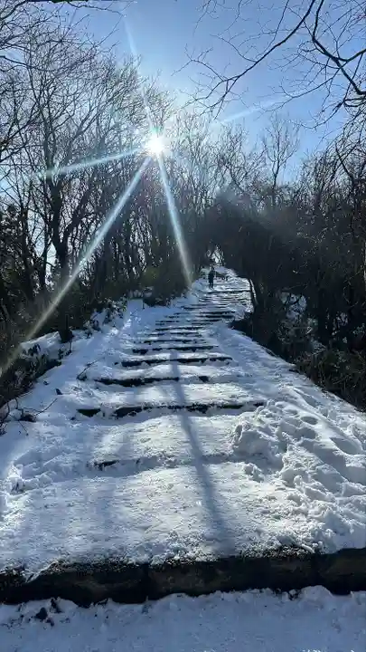 彌彦神社奥宮(御神廟)(新潟県)