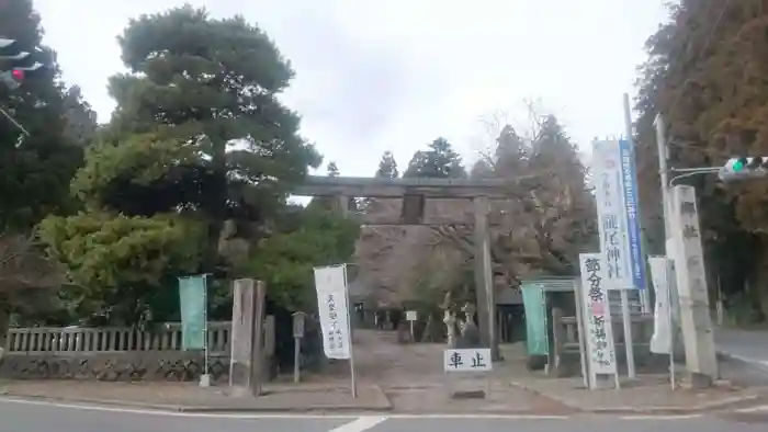 瀧尾神社の建物その他