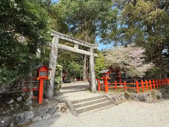 北畠神社の{uncategorized: "未分類", other: "その他", undefined: "問題あり", building: "その他建物", grave: "お墓", sacred_gate: "鳥居", guardian: "狛犬", statue: "像", buddha: "仏像", history: "歴史", nature: "自然", garden: "庭園", animal: "動物", pagoda: "塔", temizu: "手水舎", mountain_gate: "山門・神門", sanctuary: "本殿・本堂", subordinate: "末社・摂社", art: "芸術", scenery: "景色", jizo: "地蔵", ema: "絵馬", goshuin: "御朱印", omikuji: "おみくじ", items: "授与品その他", amulet: "お守り", goshuincho: "御朱印帳", eats: "食事", festival: "お祭り", votive_dance: "神楽", shichigosan: "七五三参", wedding: "結婚式", experience: "体験その他", initially: "初詣", around: "周辺", anti_infection: "感染症対策"}