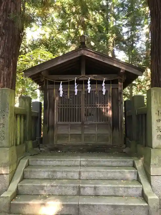 諏訪大社下社春宮の末社・摂社