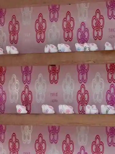 八坂神社(祇園さん)の{uncategorized: "未分類", other: "その他", undefined: "問題あり", building: "その他建物", grave: "お墓", sacred_gate: "鳥居", guardian: "狛犬", statue: "像", buddha: "仏像", history: "歴史", nature: "自然", garden: "庭園", animal: "動物", pagoda: "塔", temizu: "手水舎", mountain_gate: "山門・神門", sanctuary: "本殿・本堂", subordinate: "末社・摂社", art: "芸術", scenery: "景色", jizo: "地蔵", ema: "絵馬", goshuin: "御朱印", omikuji: "おみくじ", items: "授与品その他", amulet: "お守り", goshuincho: "御朱印帳", eats: "食事", festival: "お祭り", votive_dance: "神楽", shichigosan: "七五三参", wedding: "結婚式", experience: "体験その他", initially: "初詣", around: "周辺", anti_infection: "感染症対策"}