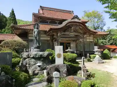 峯寺の本殿・本堂
