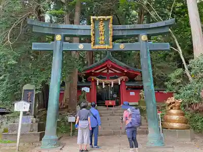 日光二荒山神社中宮祠の鳥居