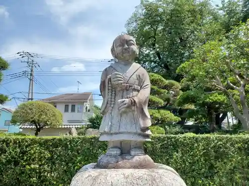 高倉寺の像