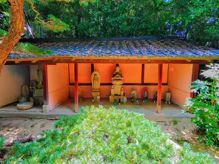 桃巌寺の末社・摂社