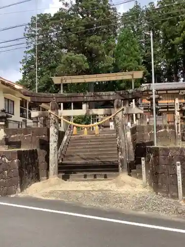 田瀬神社の鳥居