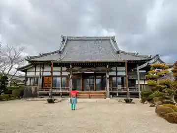 行圓寺の本殿・本堂