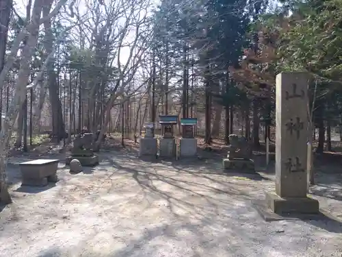 千歳神社の末社・摂社