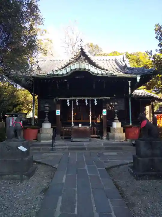 三囲神社の本殿・本堂