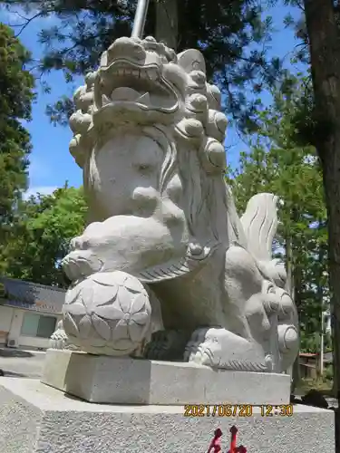 宇奈己呂和気神社の狛犬