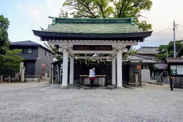 知立神社の手水舎