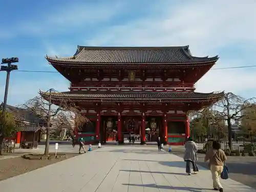 浅草寺の山門