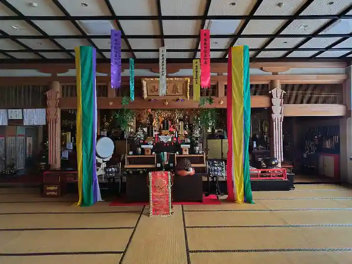 眞言寺の本殿・本堂