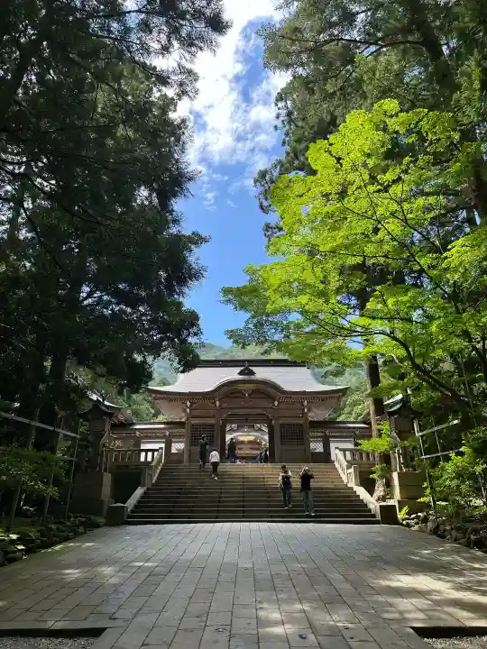 彌彦神社奥宮(御神廟)(新潟県)