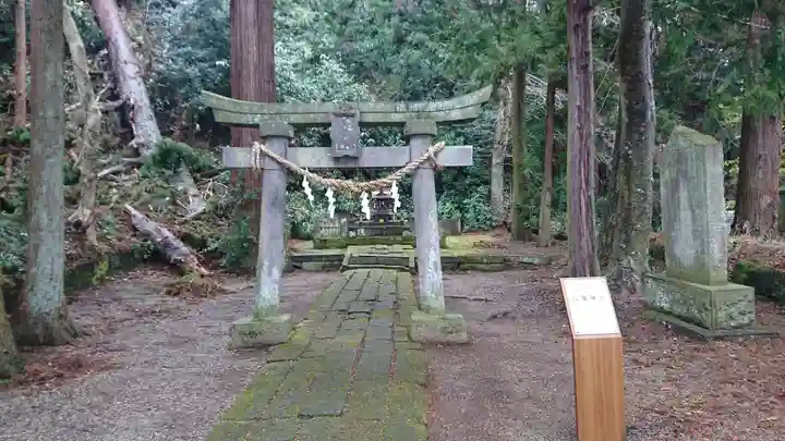 鹿嶋神社の末社・摂社