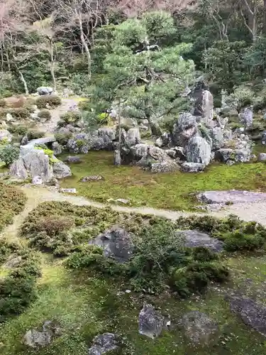 吸湖山　青岸寺の庭園