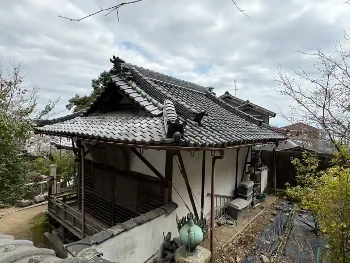 妙光院の{uncategorized: "未分類", other: "その他", undefined: "問題あり", building: "その他建物", grave: "お墓", sacred_gate: "鳥居", guardian: "狛犬", statue: "像", buddha: "仏像", history: "歴史", nature: "自然", garden: "庭園", animal: "動物", pagoda: "塔", temizu: "手水舎", mountain_gate: "山門・神門", sanctuary: "本殿・本堂", subordinate: "末社・摂社", art: "芸術", scenery: "景色", jizo: "地蔵", ema: "絵馬", goshuin: "御朱印", omikuji: "おみくじ", items: "授与品その他", amulet: "お守り", goshuincho: "御朱印帳", eats: "食事", festival: "お祭り", votive_dance: "神楽", shichigosan: "七五三参", wedding: "結婚式", experience: "体験その他", initially: "初詣", around: "周辺", anti_infection: "感染症対策"}