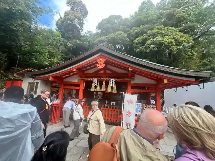 伏見稲荷大社 奥社奉拝所の{uncategorized: "未分類", other: "その他", undefined: "問題あり", building: "その他建物", grave: "お墓", sacred_gate: "鳥居", guardian: "狛犬", statue: "像", buddha: "仏像", history: "歴史", nature: "自然", garden: "庭園", animal: "動物", pagoda: "塔", temizu: "手水舎", mountain_gate: "山門・神門", sanctuary: "本殿・本堂", subordinate: "末社・摂社", art: "芸術", scenery: "景色", jizo: "地蔵", ema: "絵馬", goshuin: "御朱印", omikuji: "おみくじ", items: "授与品その他", amulet: "お守り", goshuincho: "御朱印帳", eats: "食事", festival: "お祭り", votive_dance: "神楽", shichigosan: "七五三参", wedding: "結婚式", experience: "体験その他", initially: "初詣", around: "周辺", anti_infection: "感染症対策"}