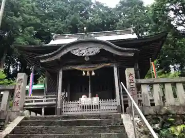 坂本八幡神社の本殿・本堂