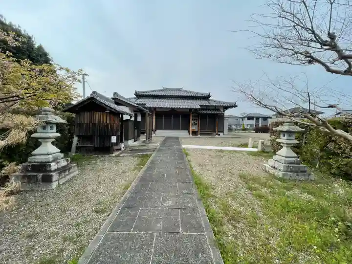 観智院(遍照寺)の{uncategorized: "未分類", other: "その他", undefined: "問題あり", building: "その他建物", grave: "お墓", sacred_gate: "鳥居", guardian: "狛犬", statue: "像", buddha: "仏像", history: "歴史", nature: "自然", garden: "庭園", animal: "動物", pagoda: "塔", temizu: "手水舎", mountain_gate: "山門・神門", sanctuary: "本殿・本堂", subordinate: "末社・摂社", art: "芸術", scenery: "景色", jizo: "地蔵", ema: "絵馬", goshuin: "御朱印", omikuji: "おみくじ", items: "授与品その他", amulet: "お守り", goshuincho: "御朱印帳", eats: "食事", festival: "お祭り", votive_dance: "神楽", shichigosan: "七五三参", wedding: "結婚式", experience: "体験その他", initially: "初詣", around: "周辺", anti_infection: "感染症対策"}
