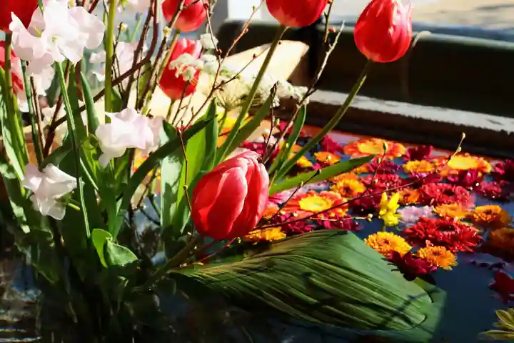 三津厳島神社の手水舎