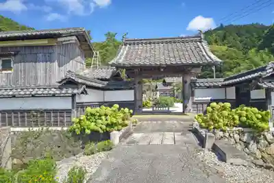 観音寺の山門・神門