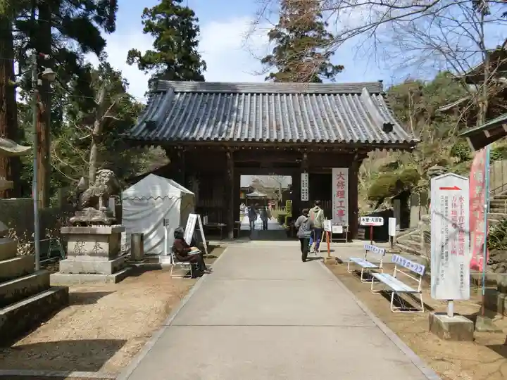 白峯寺の山門・神門
