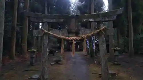 藤谷神社の鳥居