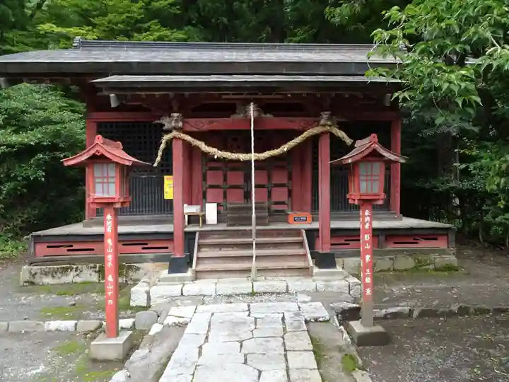 宇都宮神社(白岩町)の本殿・本堂
