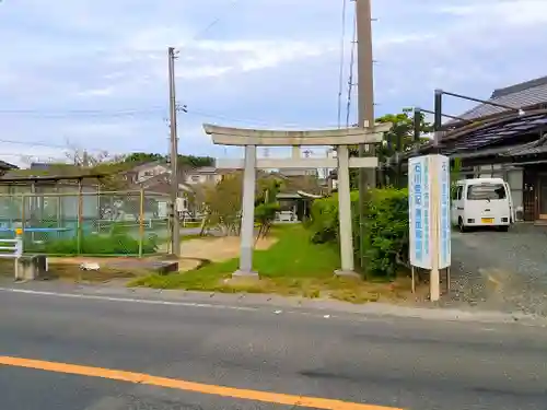 美浜稲荷の鳥居