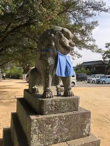 白鳥神社の狛犬