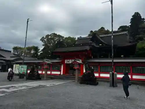 高良大社の{uncategorized: "未分類", other: "その他", undefined: "問題あり", building: "その他建物", grave: "お墓", sacred_gate: "鳥居", guardian: "狛犬", statue: "像", buddha: "仏像", history: "歴史", nature: "自然", garden: "庭園", animal: "動物", pagoda: "塔", temizu: "手水舎", mountain_gate: "山門・神門", sanctuary: "本殿・本堂", subordinate: "末社・摂社", art: "芸術", scenery: "景色", jizo: "地蔵", ema: "絵馬", goshuin: "御朱印", omikuji: "おみくじ", items: "授与品その他", amulet: "お守り", goshuincho: "御朱印帳", eats: "食事", festival: "お祭り", votive_dance: "神楽", shichigosan: "七五三参", wedding: "結婚式", experience: "体験その他", initially: "初詣", around: "周辺", anti_infection: "感染症対策"}