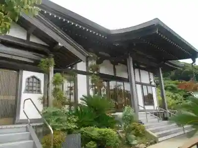 大泉寺の本殿