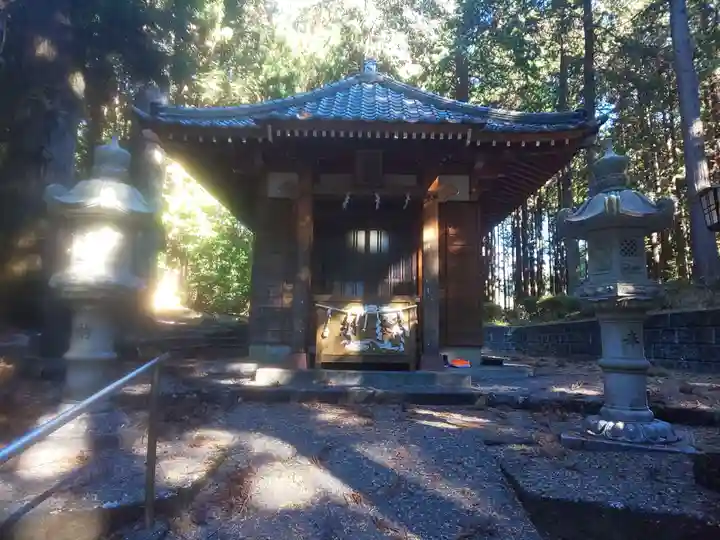 村山浅間神社の末社・摂社