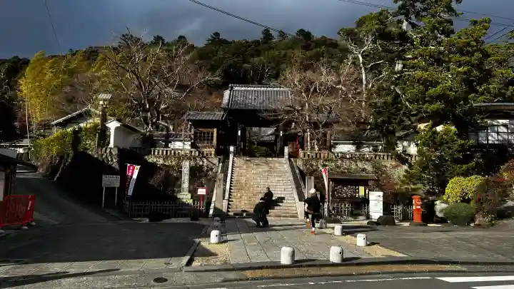 修禅寺の{uncategorized: "未分類", other: "その他", undefined: "問題あり", building: "その他建物", grave: "お墓", sacred_gate: "鳥居", guardian: "狛犬", statue: "像", buddha: "仏像", history: "歴史", nature: "自然", garden: "庭園", animal: "動物", pagoda: "塔", temizu: "手水舎", mountain_gate: "山門・神門", sanctuary: "本殿・本堂", subordinate: "末社・摂社", art: "芸術", scenery: "景色", jizo: "地蔵", ema: "絵馬", goshuin: "御朱印", omikuji: "おみくじ", items: "授与品その他", amulet: "お守り", goshuincho: "御朱印帳", eats: "食事", festival: "お祭り", votive_dance: "神楽", shichigosan: "七五三参", wedding: "結婚式", experience: "体験その他", initially: "初詣", around: "周辺", anti_infection: "感染症対策"}