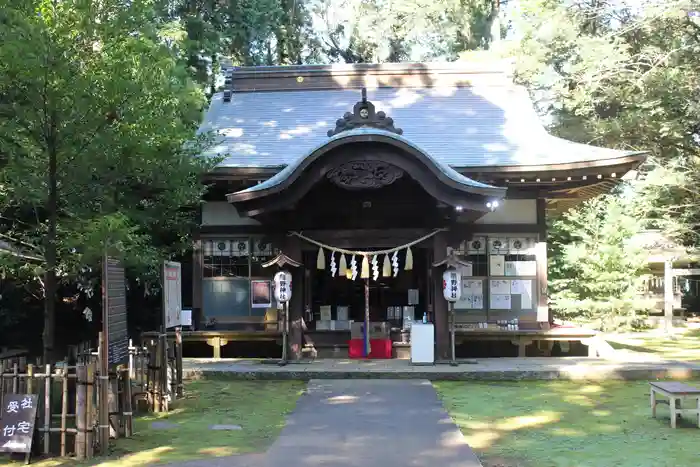 成田熊野神社の本殿