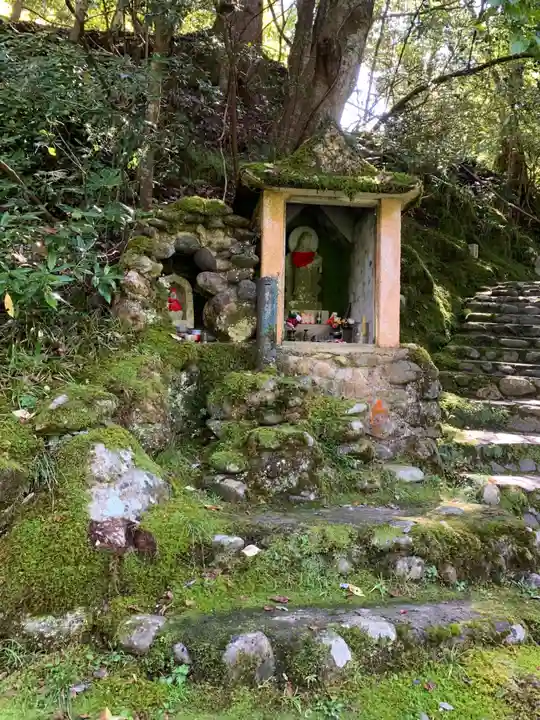 道明地蔵と慈母観音(石川県)