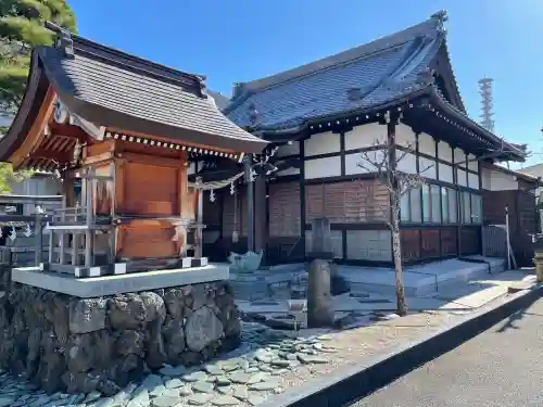 瑞光寺の{uncategorized: "未分類", other: "その他", undefined: "問題あり", building: "その他建物", grave: "お墓", sacred_gate: "鳥居", guardian: "狛犬", statue: "像", buddha: "仏像", history: "歴史", nature: "自然", garden: "庭園", animal: "動物", pagoda: "塔", temizu: "手水舎", mountain_gate: "山門・神門", sanctuary: "本殿・本堂", subordinate: "末社・摂社", art: "芸術", scenery: "景色", jizo: "地蔵", ema: "絵馬", goshuin: "御朱印", omikuji: "おみくじ", items: "授与品その他", amulet: "お守り", goshuincho: "御朱印帳", eats: "食事", festival: "お祭り", votive_dance: "神楽", shichigosan: "七五三参", wedding: "結婚式", experience: "体験その他", initially: "初詣", around: "周辺", anti_infection: "感染症対策"}