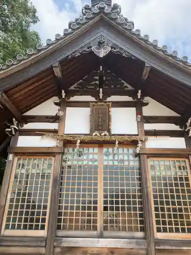 和爾良神社の本殿・本堂
