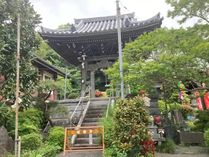 寿福寺の{uncategorized: "未分類", other: "その他", undefined: "問題あり", building: "その他建物", grave: "お墓", sacred_gate: "鳥居", guardian: "狛犬", statue: "像", buddha: "仏像", history: "歴史", nature: "自然", garden: "庭園", animal: "動物", pagoda: "塔", temizu: "手水舎", mountain_gate: "山門・神門", sanctuary: "本殿・本堂", subordinate: "末社・摂社", art: "芸術", scenery: "景色", jizo: "地蔵", ema: "絵馬", goshuin: "御朱印", omikuji: "おみくじ", items: "授与品その他", amulet: "お守り", goshuincho: "御朱印帳", eats: "食事", festival: "お祭り", votive_dance: "神楽", shichigosan: "七五三参", wedding: "結婚式", experience: "体験その他", initially: "初詣", around: "周辺", anti_infection: "感染症対策"}
