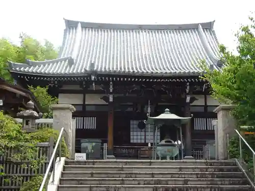 妙蓮寺の本殿・本堂