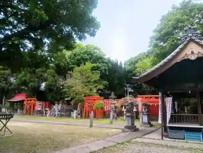宇夫須奈神社（木曽川町）の{uncategorized: "未分類", other: "その他", undefined: "問題あり", building: "その他建物", grave: "お墓", sacred_gate: "鳥居", guardian: "狛犬", statue: "像", buddha: "仏像", history: "歴史", nature: "自然", garden: "庭園", animal: "動物", pagoda: "塔", temizu: "手水舎", mountain_gate: "山門・神門", sanctuary: "本殿・本堂", subordinate: "末社・摂社", art: "芸術", scenery: "景色", jizo: "地蔵", ema: "絵馬", goshuin: "御朱印", omikuji: "おみくじ", items: "授与品その他", amulet: "お守り", goshuincho: "御朱印帳", eats: "食事", festival: "お祭り", votive_dance: "神楽", shichigosan: "七五三参", wedding: "結婚式", experience: "体験その他", initially: "初詣", around: "周辺", anti_infection: "感染症対策"}
