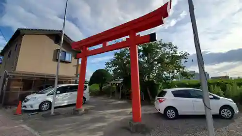 旅立稲荷神社の鳥居