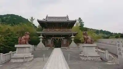 石鎚神社 口之宮 本社の山門・神門
