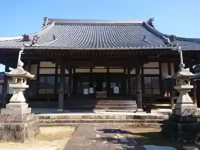 宿縁寺の本殿・本堂