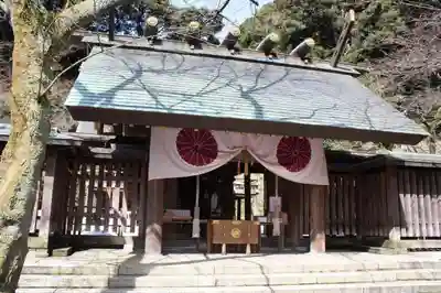 金崎宮の本殿・本堂