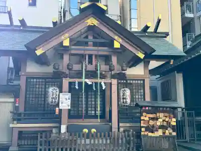 練馬大鳥神社の{uncategorized: "未分類", other: "その他", undefined: "問題あり", building: "その他建物", grave: "お墓", sacred_gate: "鳥居", guardian: "狛犬", statue: "像", buddha: "仏像", history: "歴史", nature: "自然", garden: "庭園", animal: "動物", pagoda: "塔", temizu: "手水舎", mountain_gate: "山門・神門", sanctuary: "本殿・本堂", subordinate: "末社・摂社", art: "芸術", scenery: "景色", jizo: "地蔵", ema: "絵馬", goshuin: "御朱印", omikuji: "おみくじ", items: "授与品その他", amulet: "お守り", goshuincho: "御朱印帳", eats: "食事", festival: "お祭り", votive_dance: "神楽", shichigosan: "七五三参", wedding: "結婚式", experience: "体験その他", initially: "初詣", around: "周辺", anti_infection: "感染症対策"}