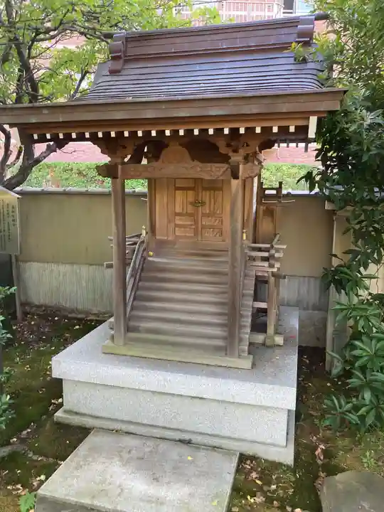 薬師院の末社・摂社