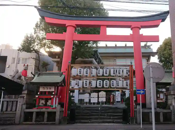 京濱伏見稲荷神社の鳥居