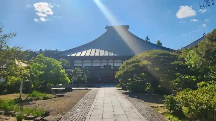 円通寺の{uncategorized: "未分類", other: "その他", undefined: "問題あり", building: "その他建物", grave: "お墓", sacred_gate: "鳥居", guardian: "狛犬", statue: "像", buddha: "仏像", history: "歴史", nature: "自然", garden: "庭園", animal: "動物", pagoda: "塔", temizu: "手水舎", mountain_gate: "山門・神門", sanctuary: "本殿・本堂", subordinate: "末社・摂社", art: "芸術", scenery: "景色", jizo: "地蔵", ema: "絵馬", goshuin: "御朱印", omikuji: "おみくじ", items: "授与品その他", amulet: "お守り", goshuincho: "御朱印帳", eats: "食事", festival: "お祭り", votive_dance: "神楽", shichigosan: "七五三参", wedding: "結婚式", experience: "体験その他", initially: "初詣", around: "周辺", anti_infection: "感染症対策"}